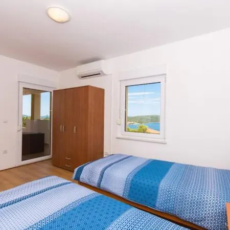 דירה Apartmani Suker טרוגיר