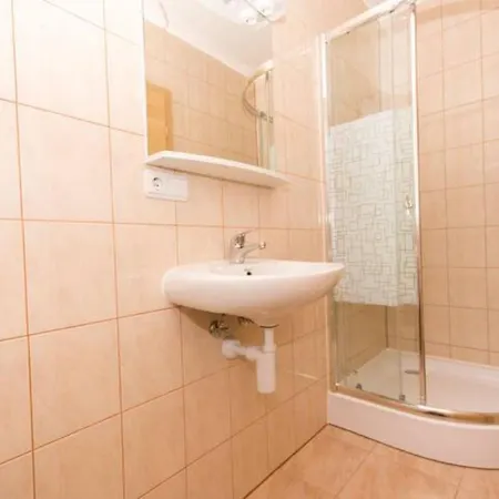Apartmani Suker * טרוגיר