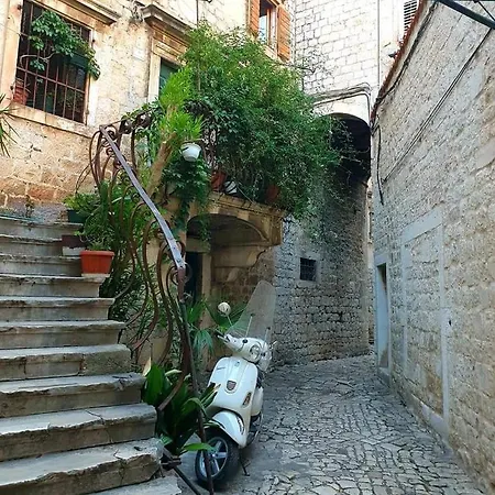 Apartmani Suker דירה