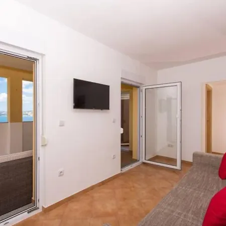 Apartmani Suker דירה טרוגיר